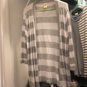 Gray and white striped open cardigan